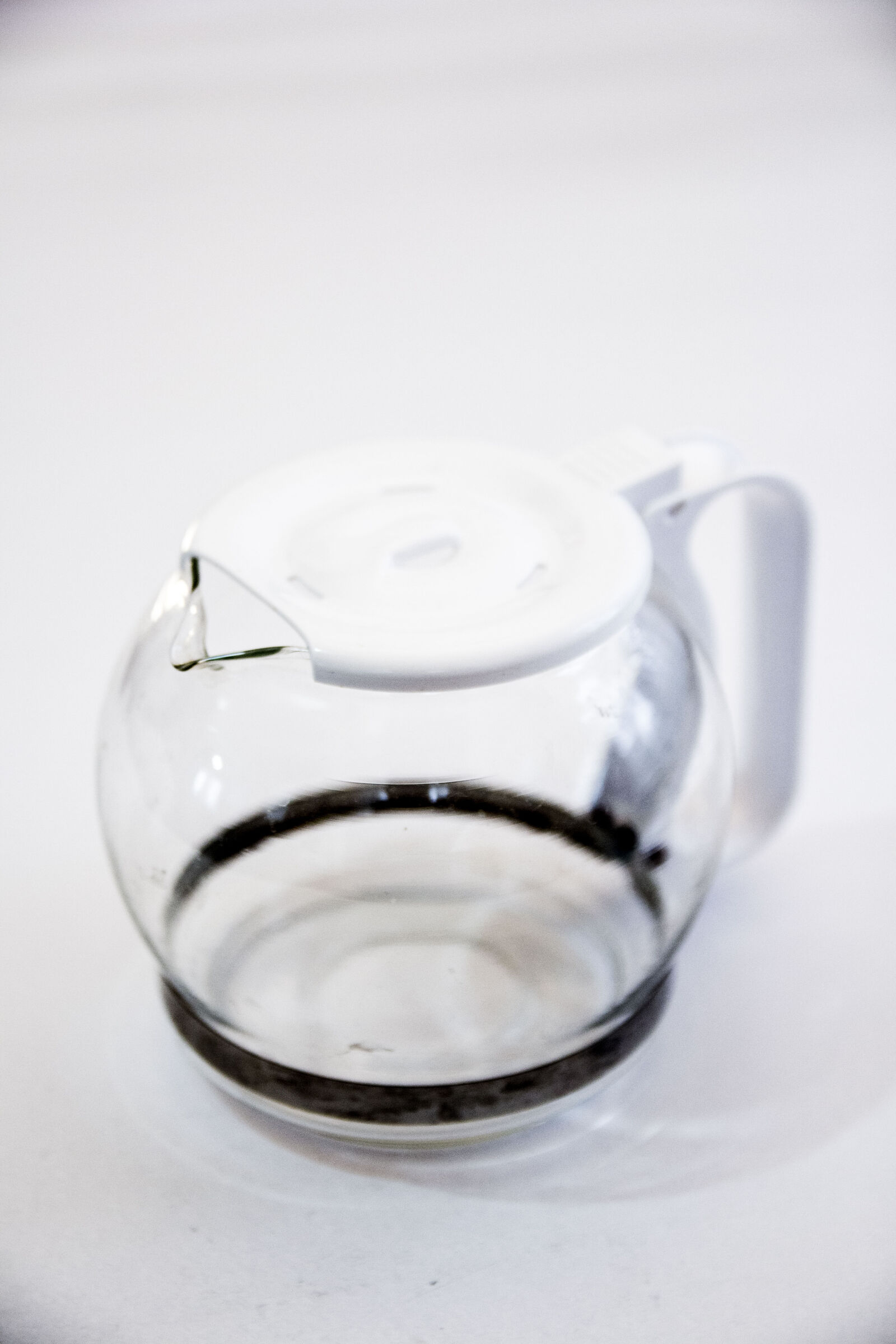 Canon EF-S 17-55mm F2.8 IS USM sample photo. Coffee, coffee, cup, glass photography