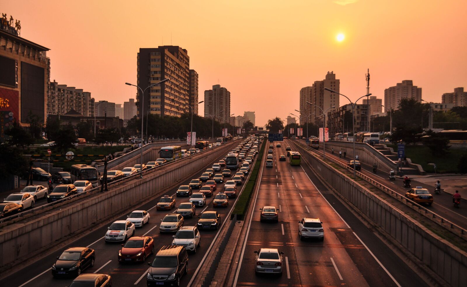 Nikon D90 sample photo. Street, traffic, high way photography