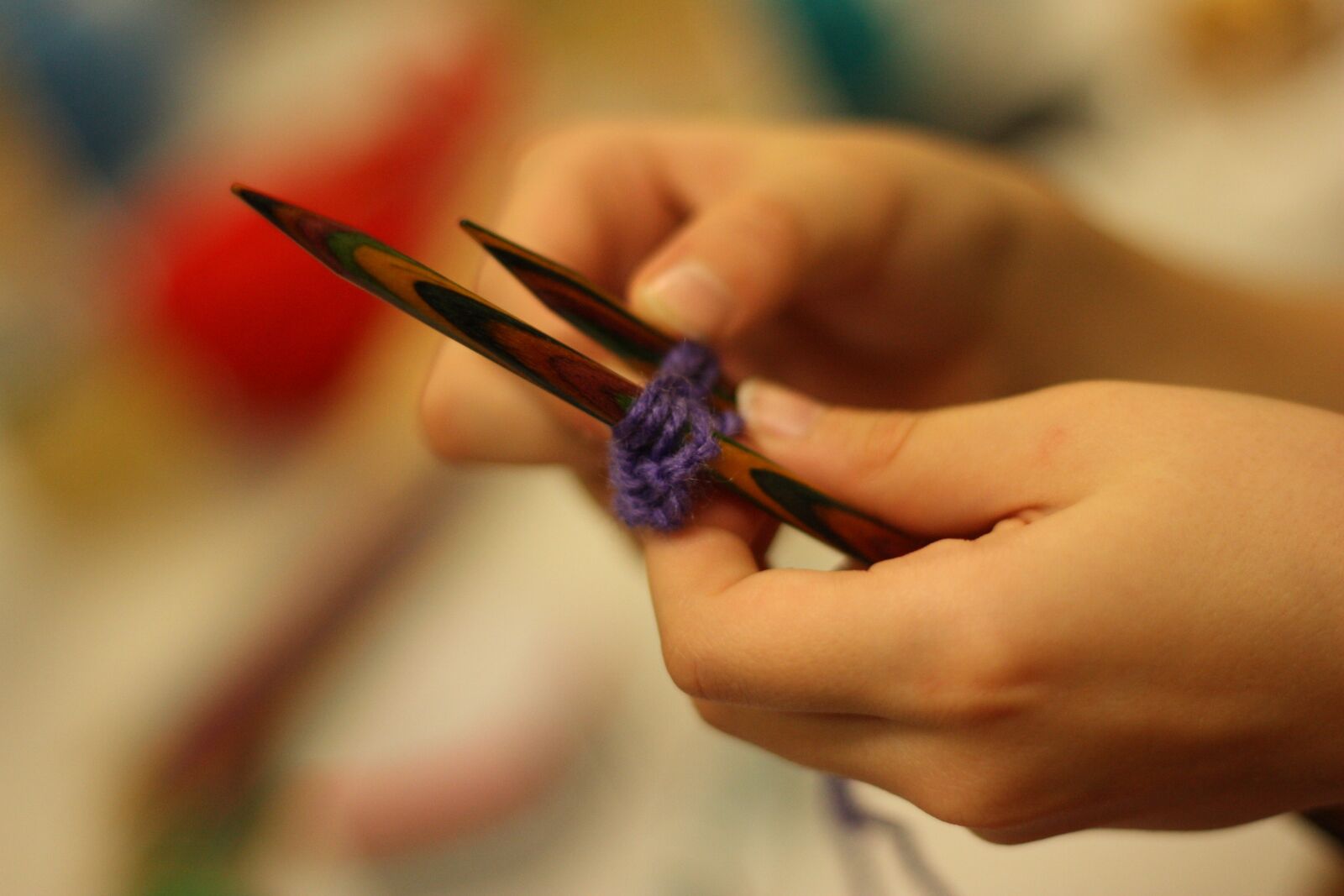 Canon EOS 450D (EOS Rebel XSi / EOS Kiss X2) sample photo. Yarn, knitting, handmade photography