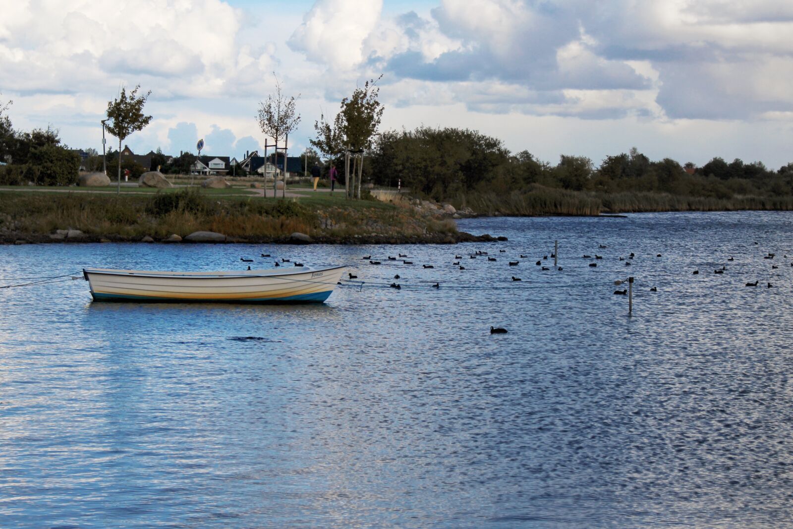 Canon EOS 700D (EOS Rebel T5i / EOS Kiss X7i) sample photo. Water, boat, lake photography