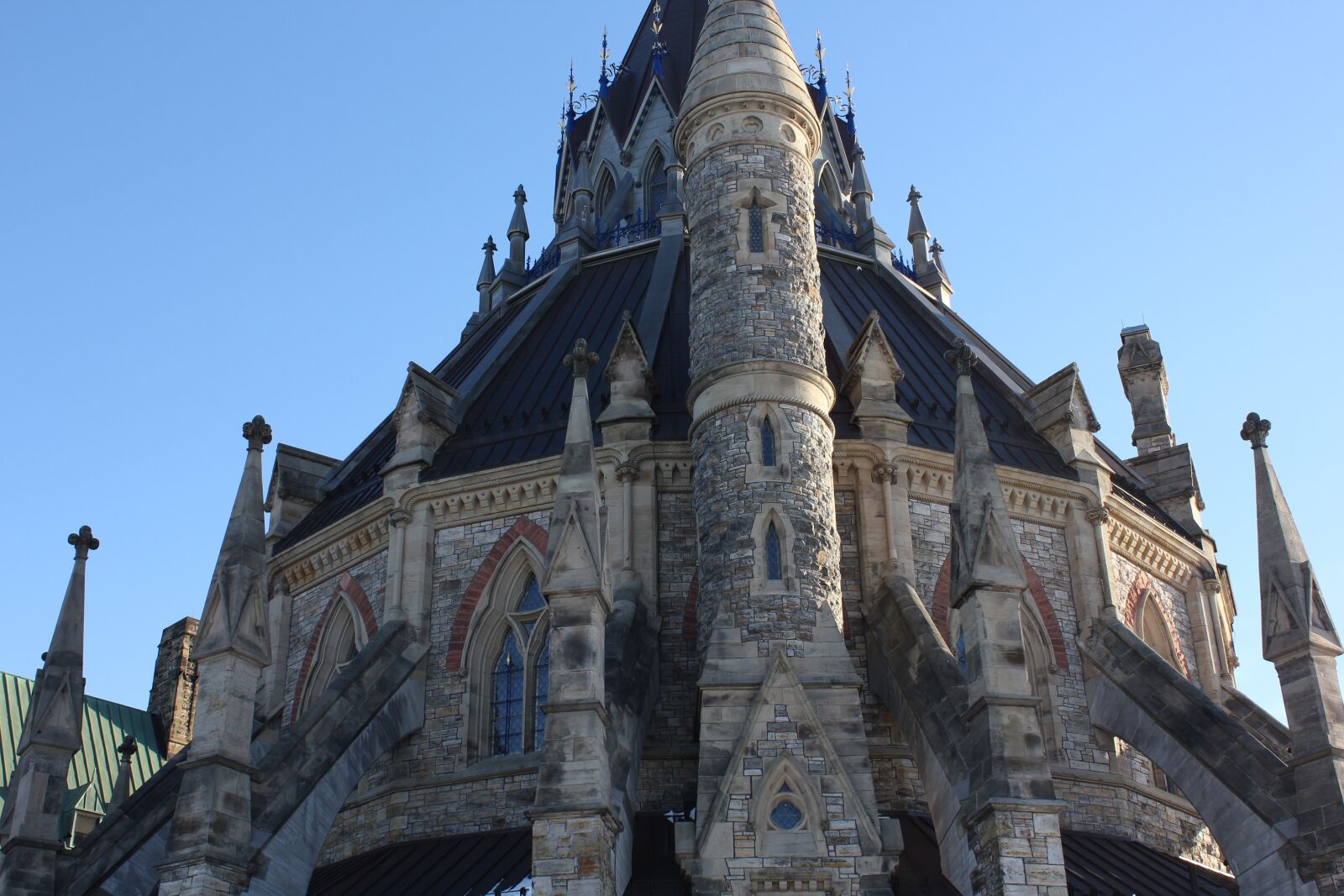 Canon EOS 550D (EOS Rebel T2i / EOS Kiss X4) sample photo. Library of parliament, canada photography