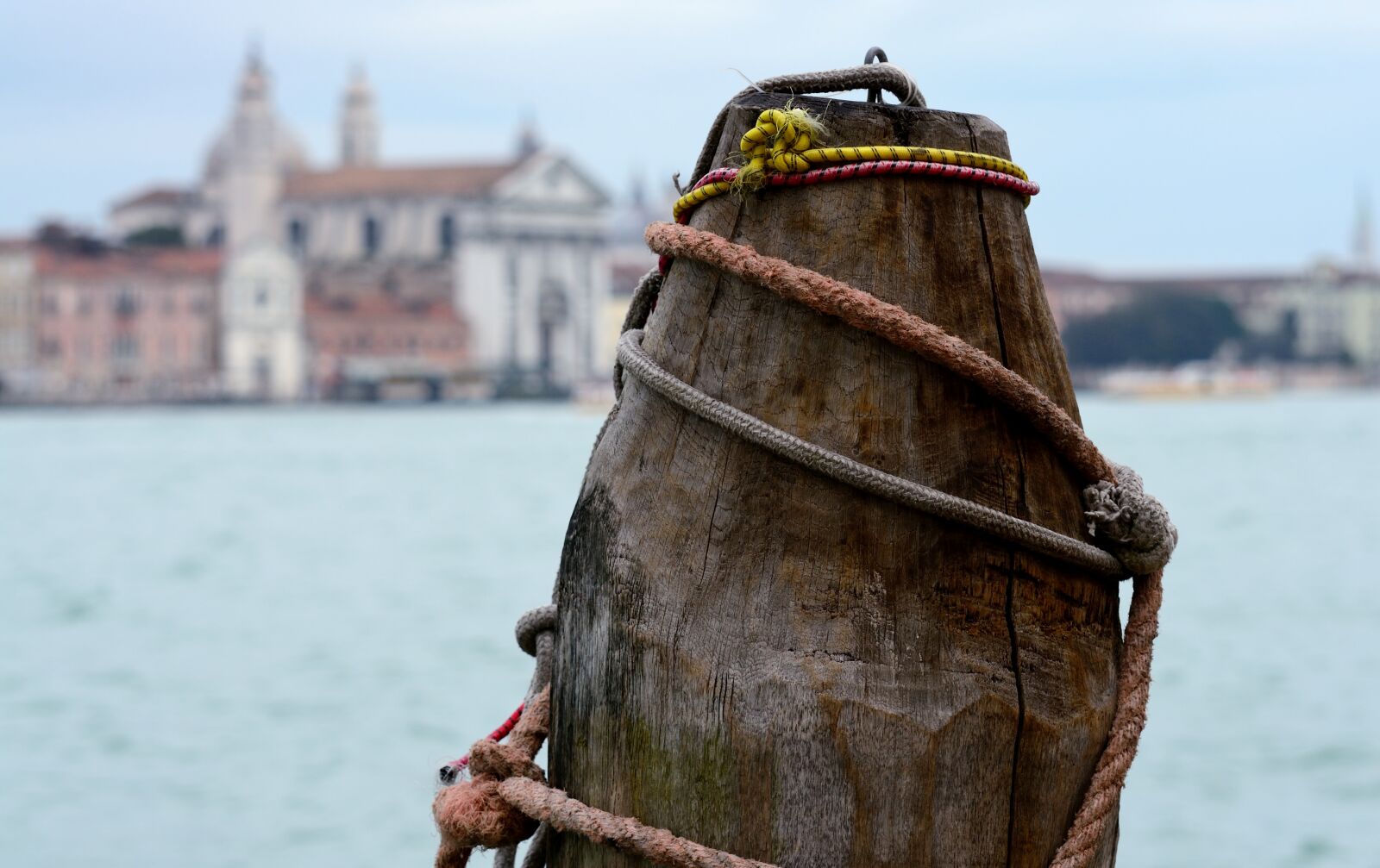 Nikon D7100 sample photo. Pier, wood, rope photography