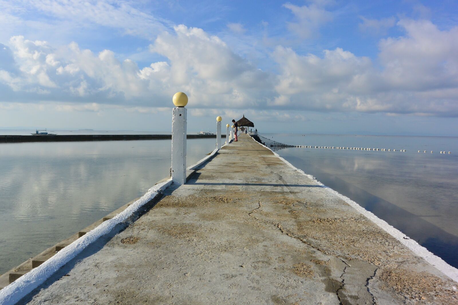 Nikon 1 Nikkor VR 10-30mm F3.5-5.6 sample photo. Cebu, mactan island, sea photography
