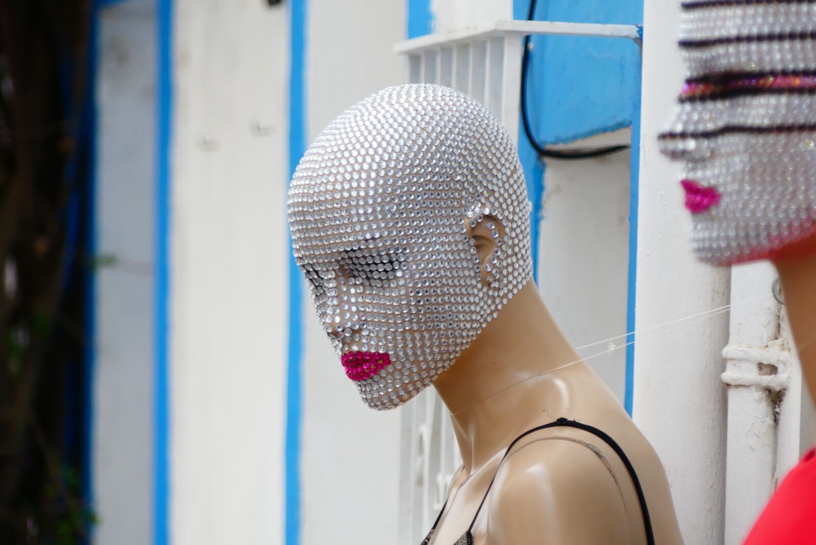 Panasonic Lumix DMC-FZ300 sample photo. Mask, head, facemask photography