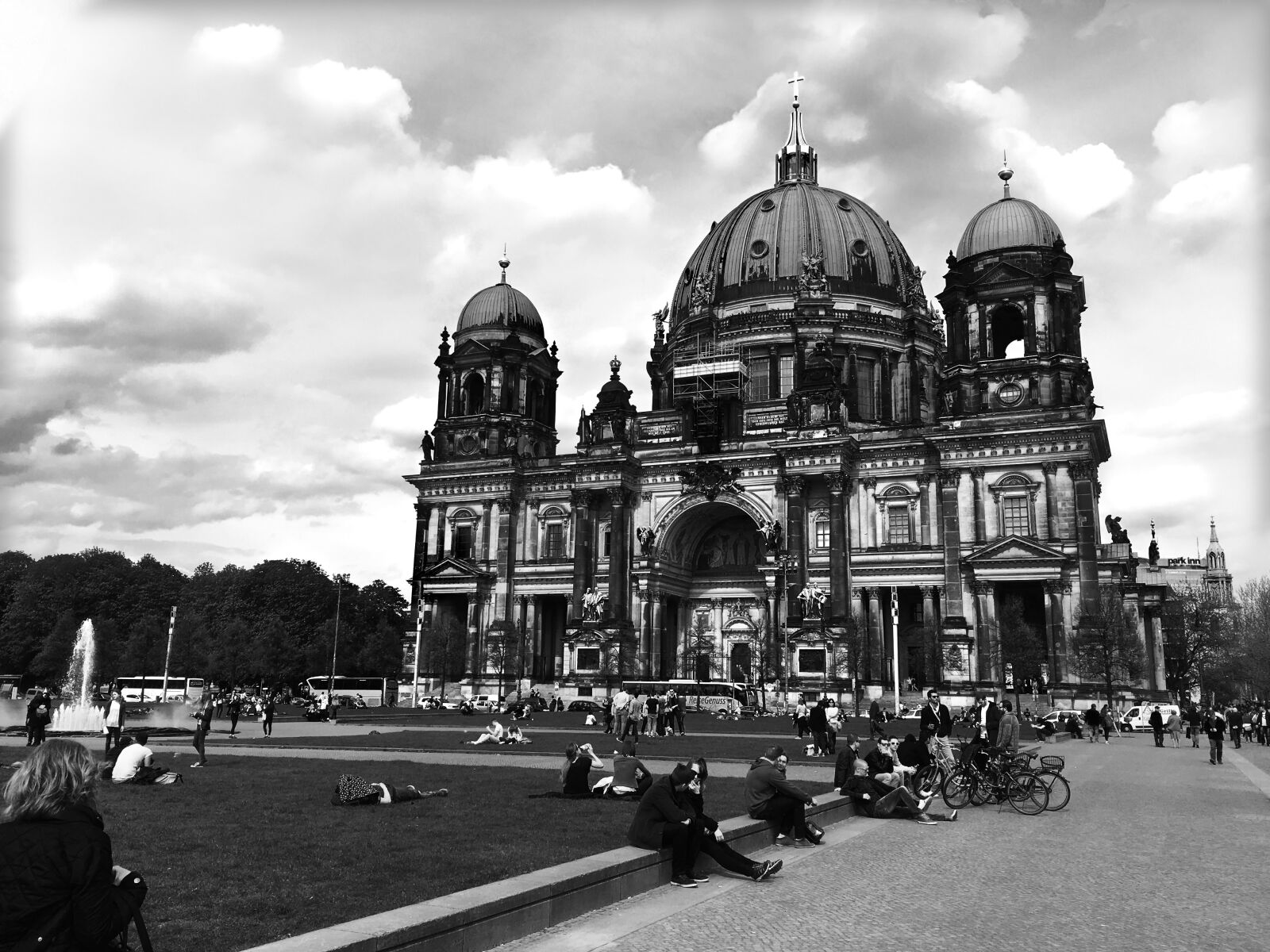 Apple iPhone 6s sample photo. Cathedral, sky, park photography