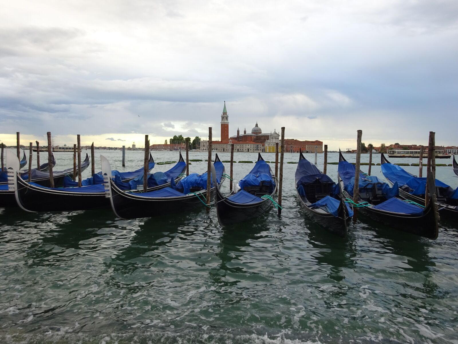 Sony Cyber-shot DSC-WX350 sample photo. Venice, boat, italia photography