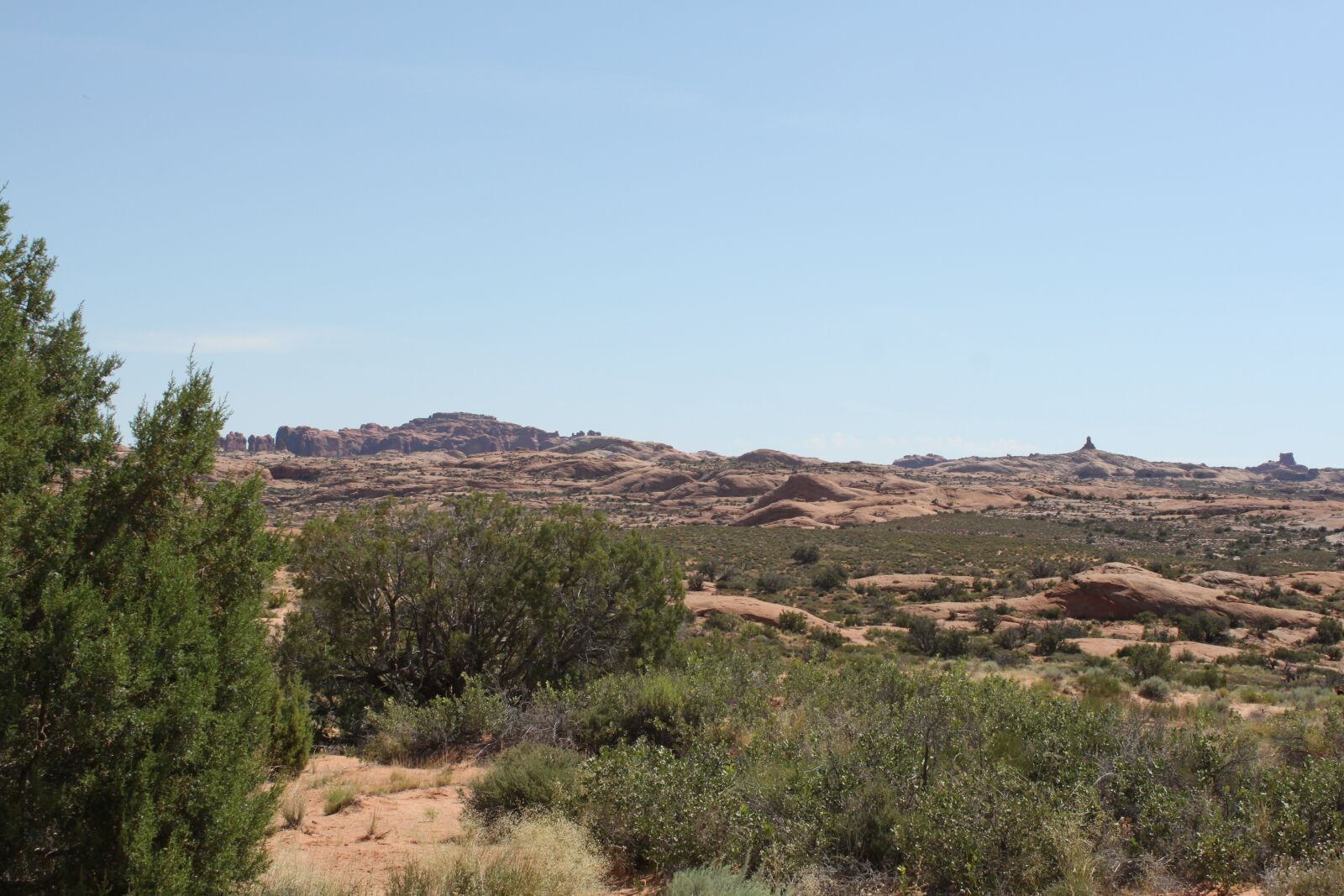 Canon EOS 500D (EOS Rebel T1i / EOS Kiss X3) sample photo. Mountains, desert, utah photography