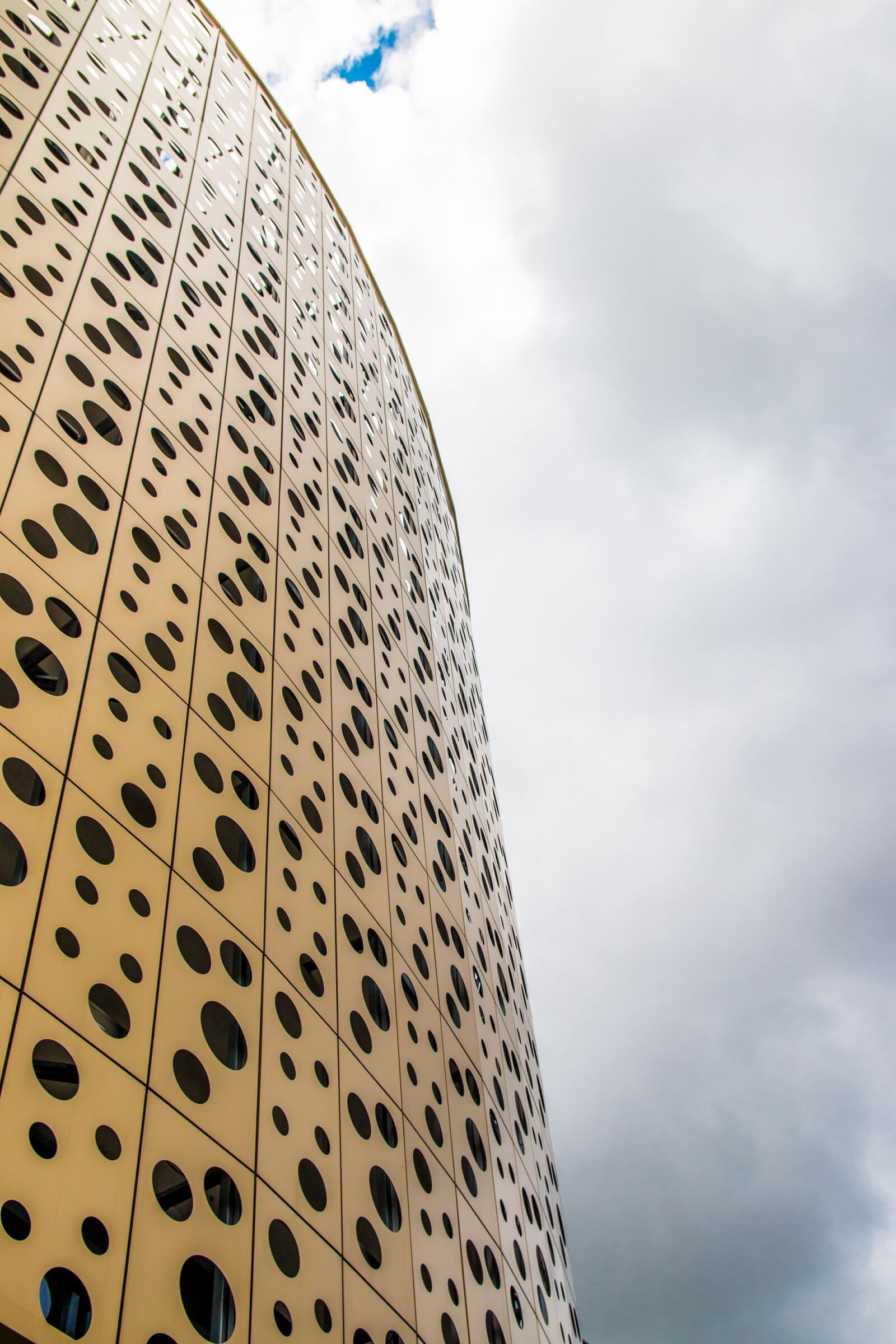 Canon EOS 70D sample photo. Architecture, shopping mall, shop photography