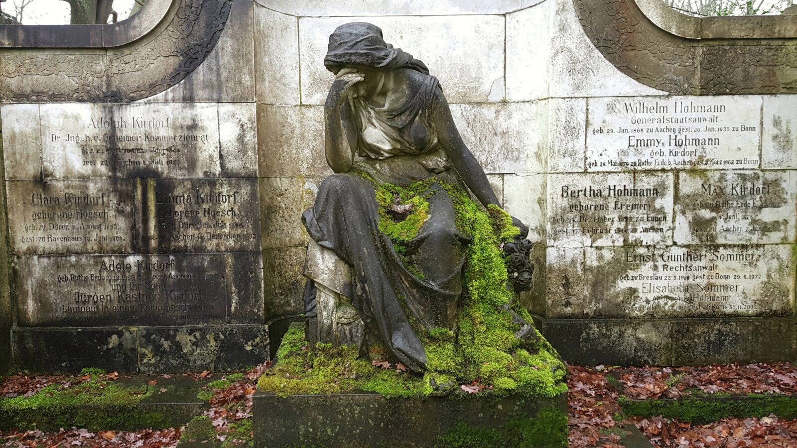 Samsung Galaxy S7 sample photo. Woman, mourning, art photography