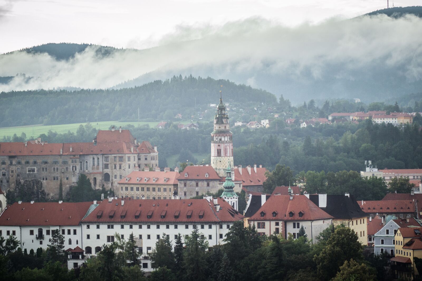 Nikon D3100 sample photo. Czech krumlov, cloudy, unesco photography