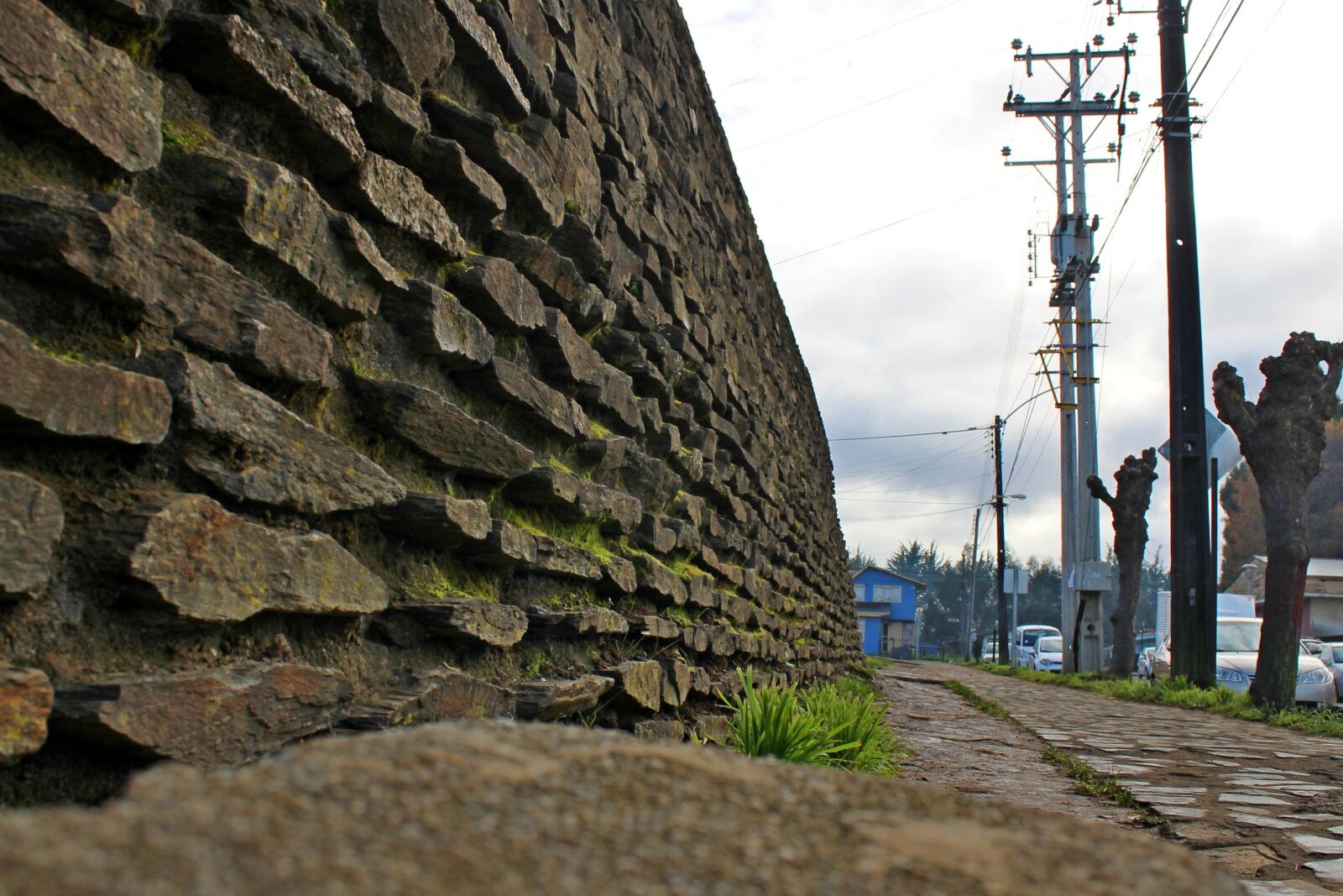 Canon EOS 1200D (EOS Rebel T5 / EOS Kiss X70 / EOS Hi) sample photo. Door, castle, old photography