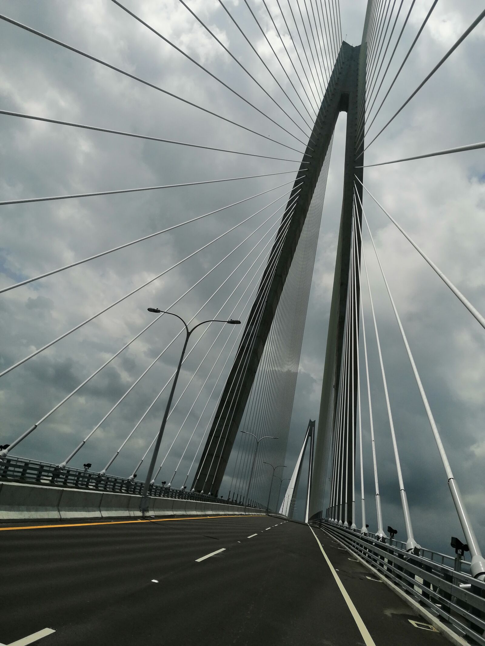 HUAWEI SNE-LX3 sample photo. Puente, bridge, cable photography