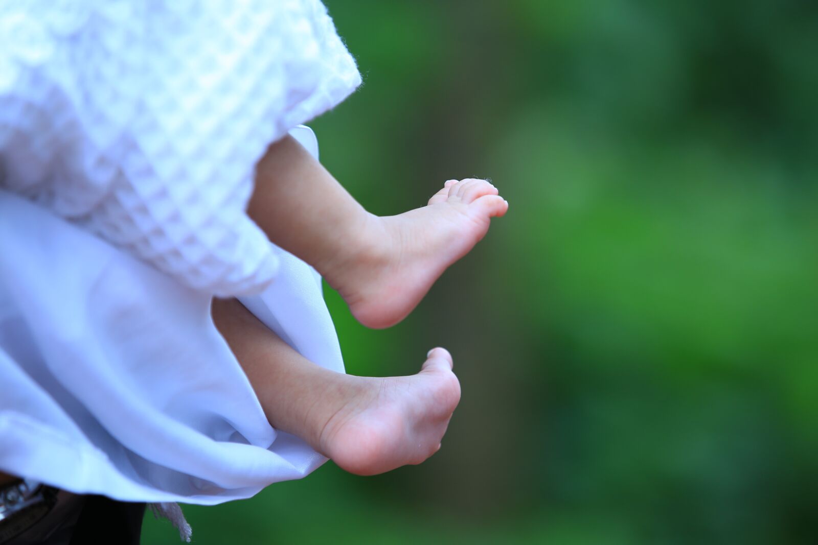 Canon EOS 6D sample photo. Newborn, legs, baby photography