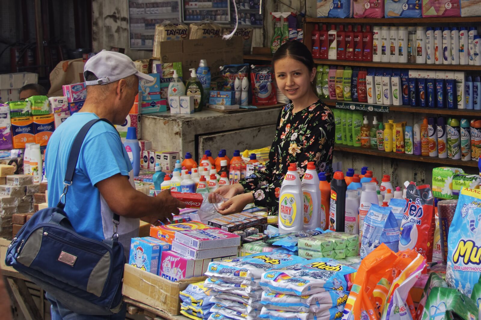 Nikon D500 sample photo. Market stall, market hall photography