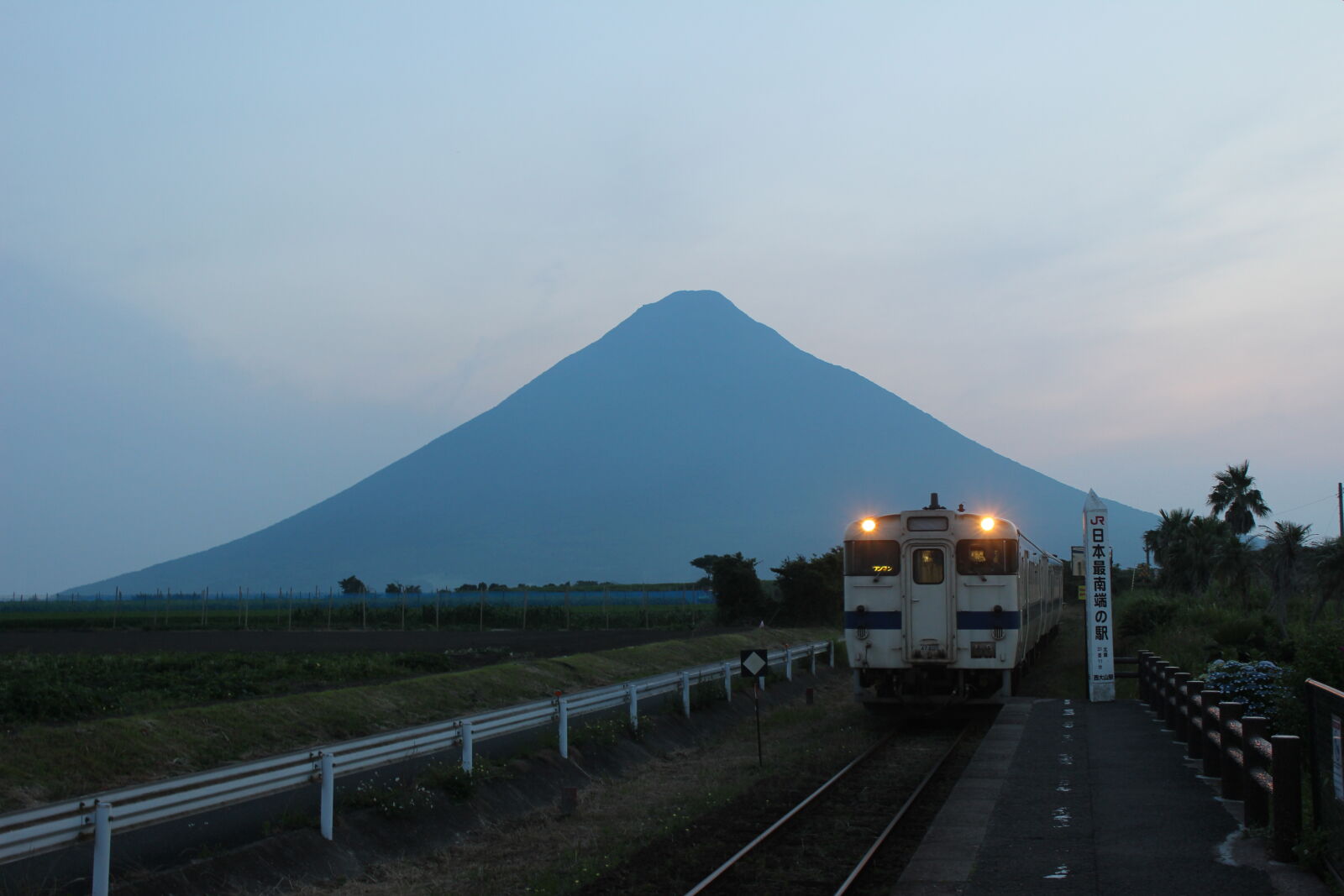Canon EOS 600D (Rebel EOS T3i / EOS Kiss X5) sample photo. Landscape photography