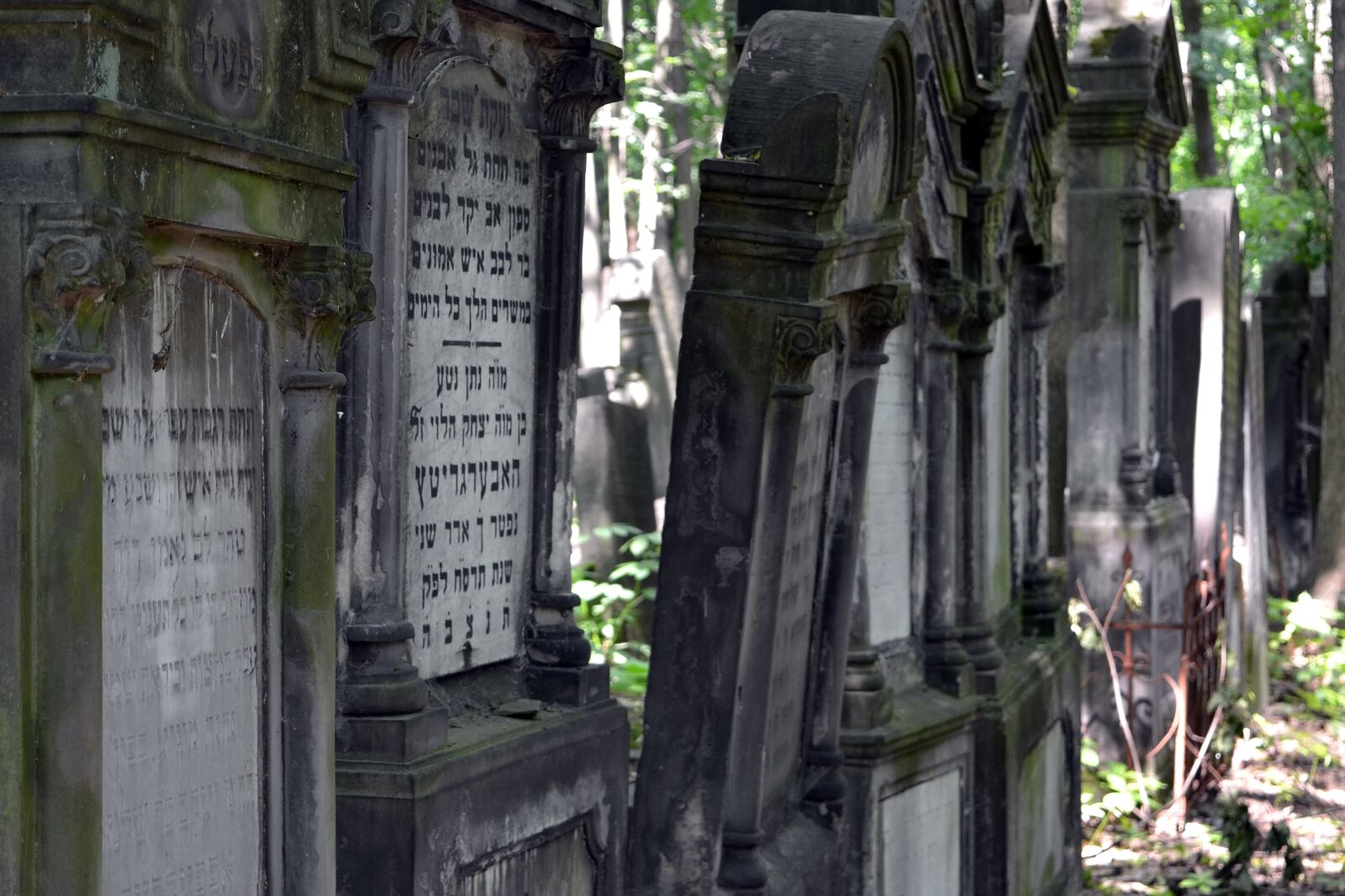 Nikon D3100 sample photo. The tombstones, graves, cemetery photography