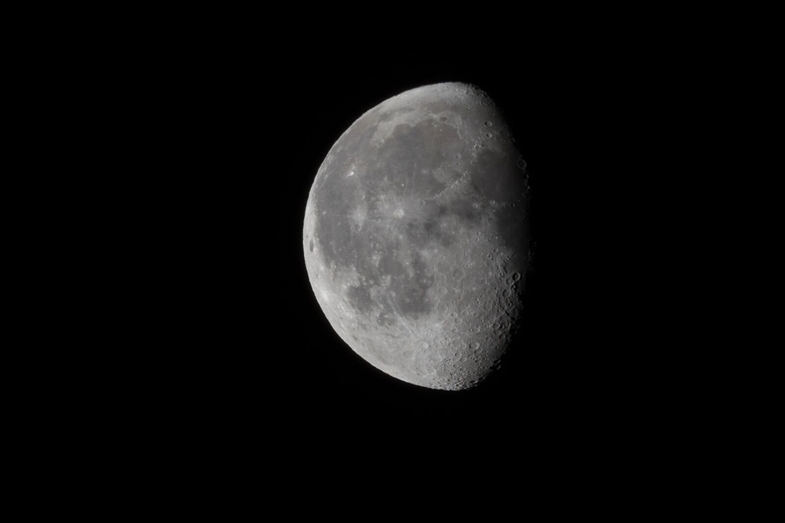 Canon EOS 5D Mark IV + 150-600mm F5-6.3 DG OS HSM | Contemporary 015 sample photo. Moon, slimming, dark photography