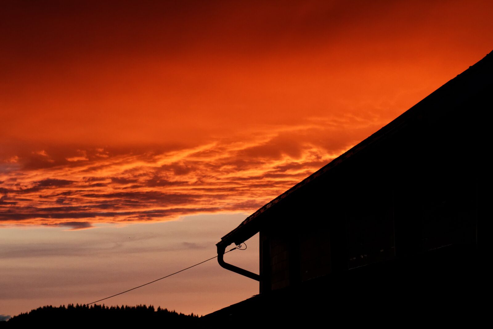 Canon EOS 1300D (EOS Rebel T6 / EOS Kiss X80) sample photo. Sunset, shadow, abendstimmung photography