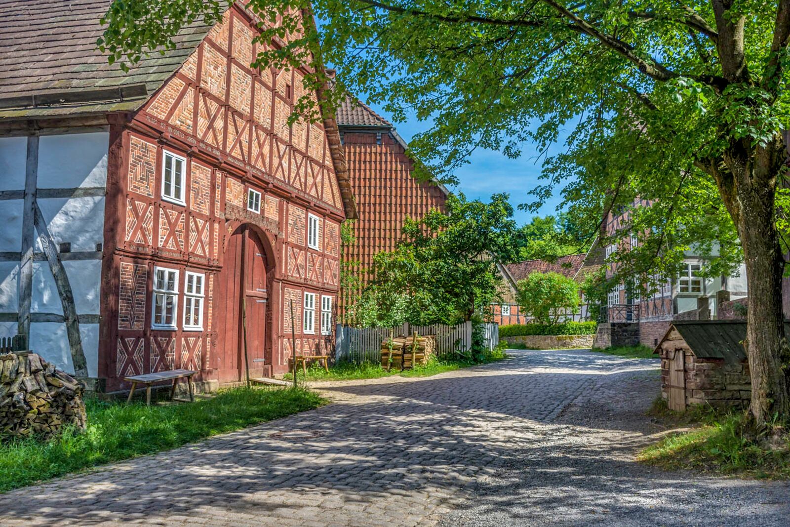 Nikon D7200 sample photo. Street, village, half-timbered houses photography