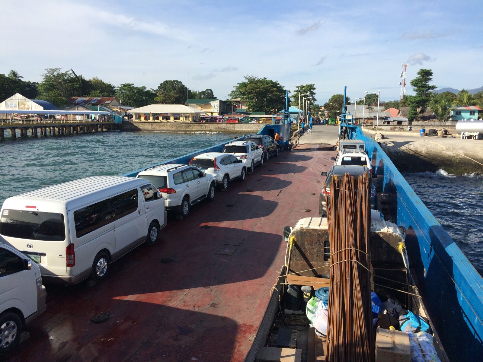iPhone 5s back camera 4.15mm f/2.2 sample photo. Philippines, ferry service, cebu photography