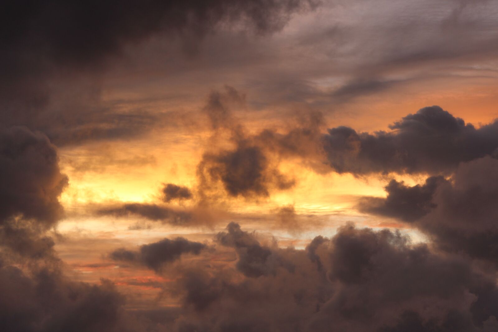 Canon EOS 1200D (EOS Rebel T5 / EOS Kiss X70 / EOS Hi) sample photo. Evening, sky, evening sky photography