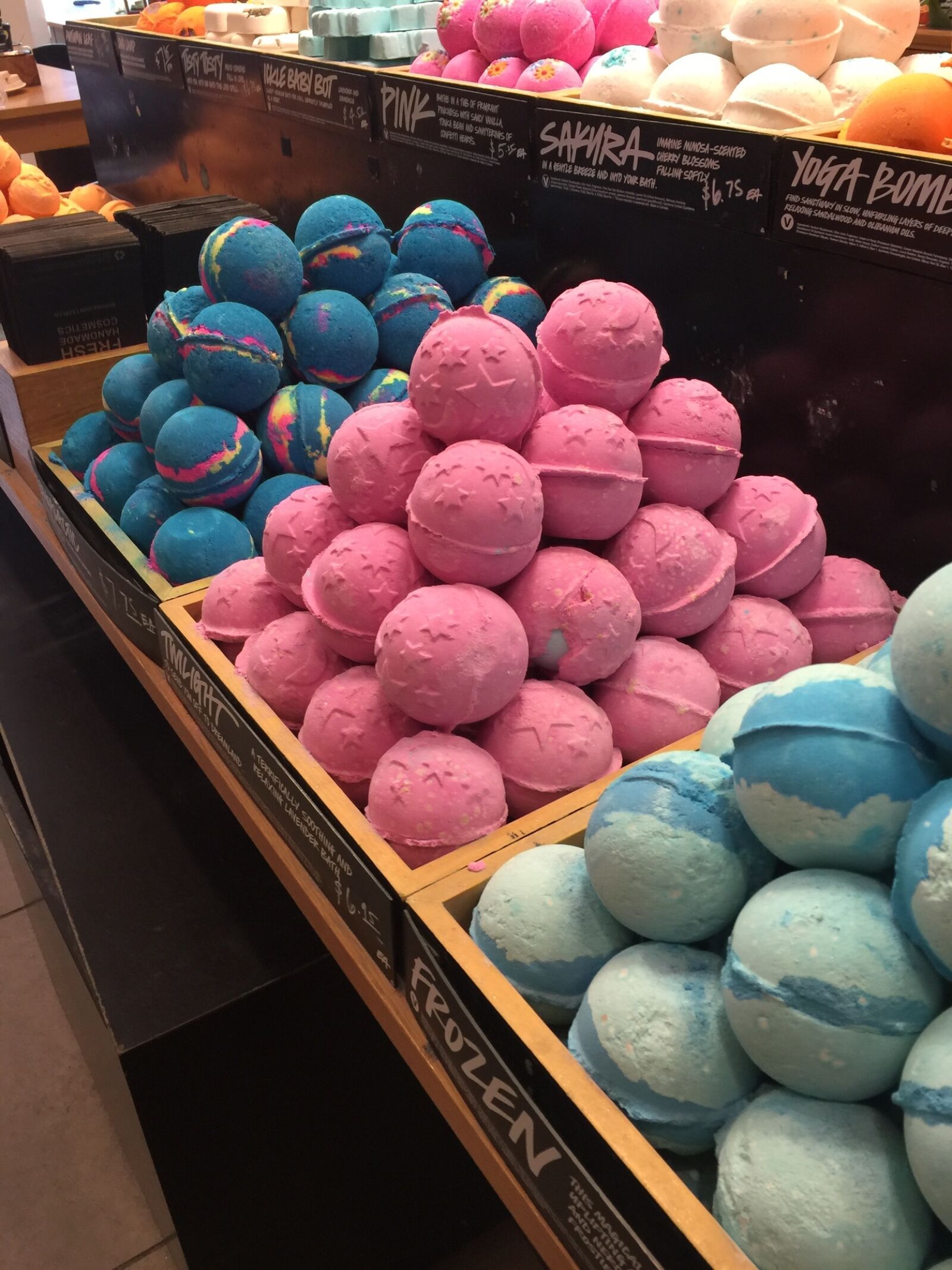 iPhone 6 Plus back camera 4.15mm f/2.2 sample photo. Bath, bomb, spa photography