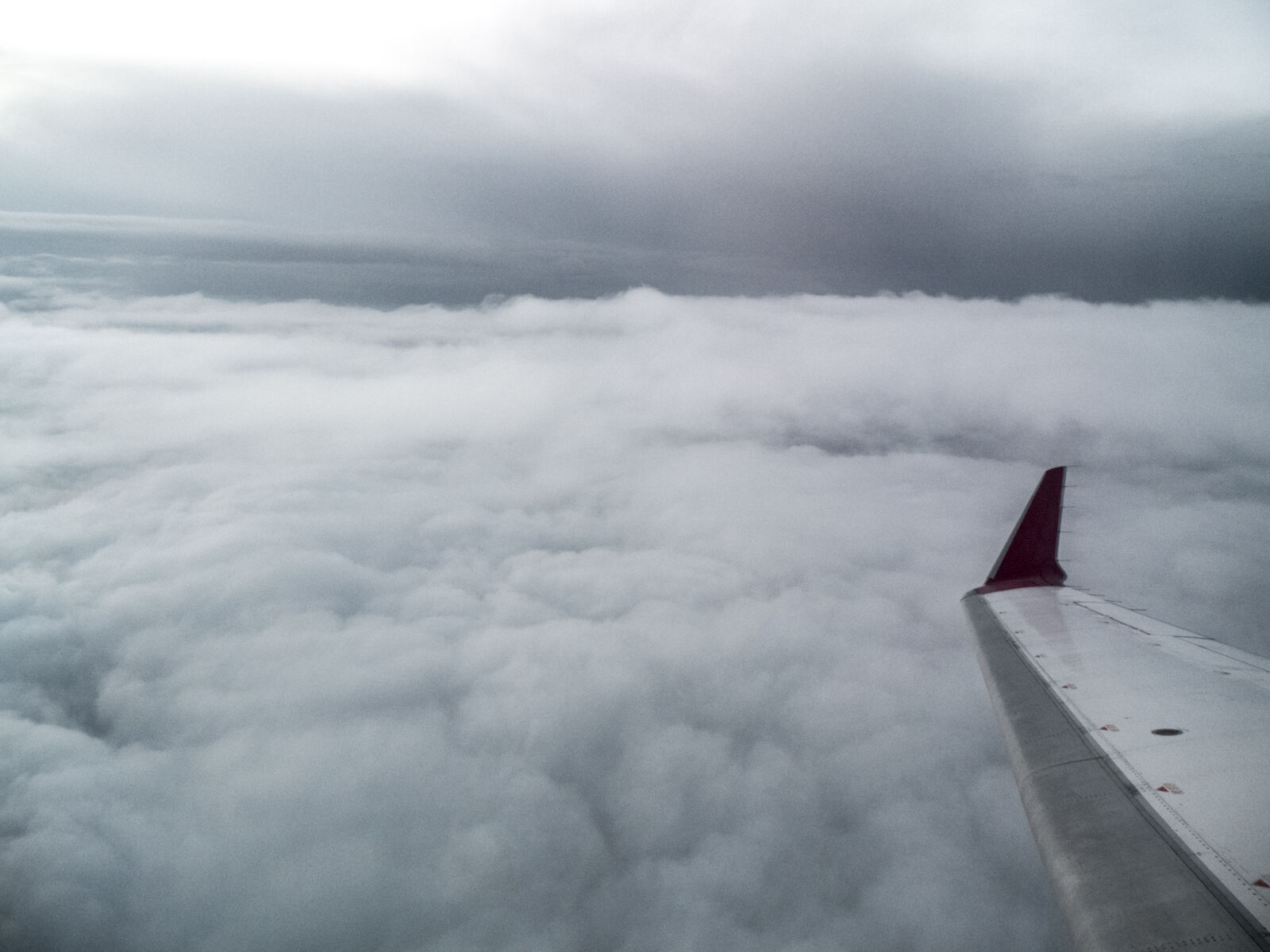 Fujifilm X10 sample photo. Airplane, gray, sky photography