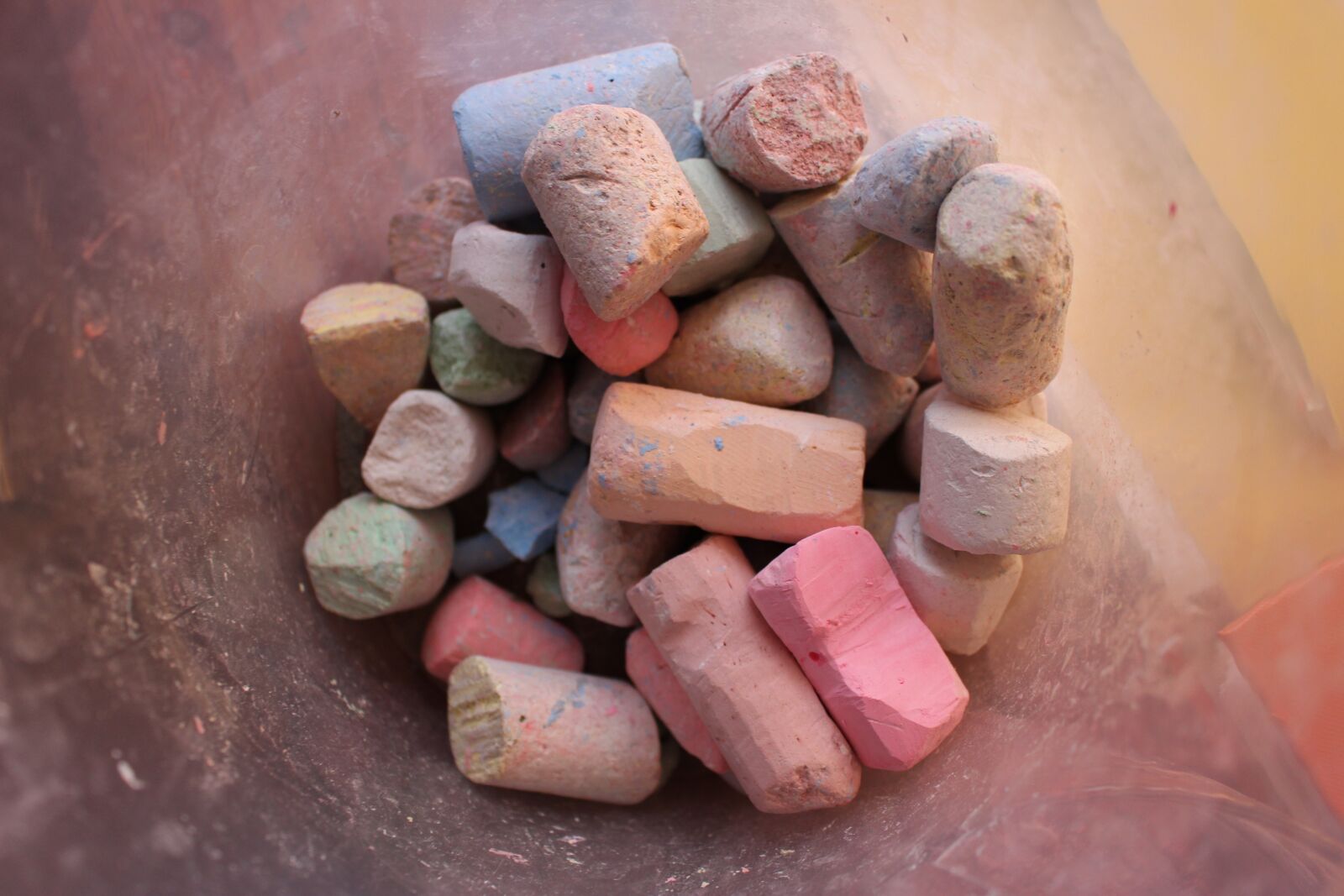 Canon EOS 700D (EOS Rebel T5i / EOS Kiss X7i) sample photo. Chalk, colorful, creativity photography