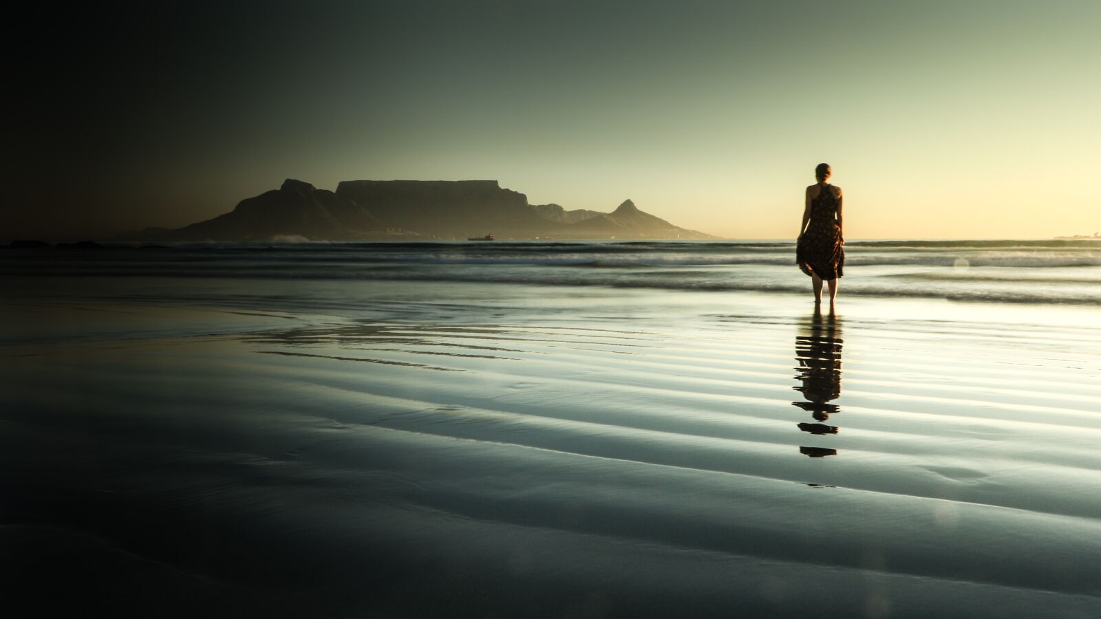 Canon EOS 7D Mark II sample photo. Mountain, tablemountain, southafrica photography