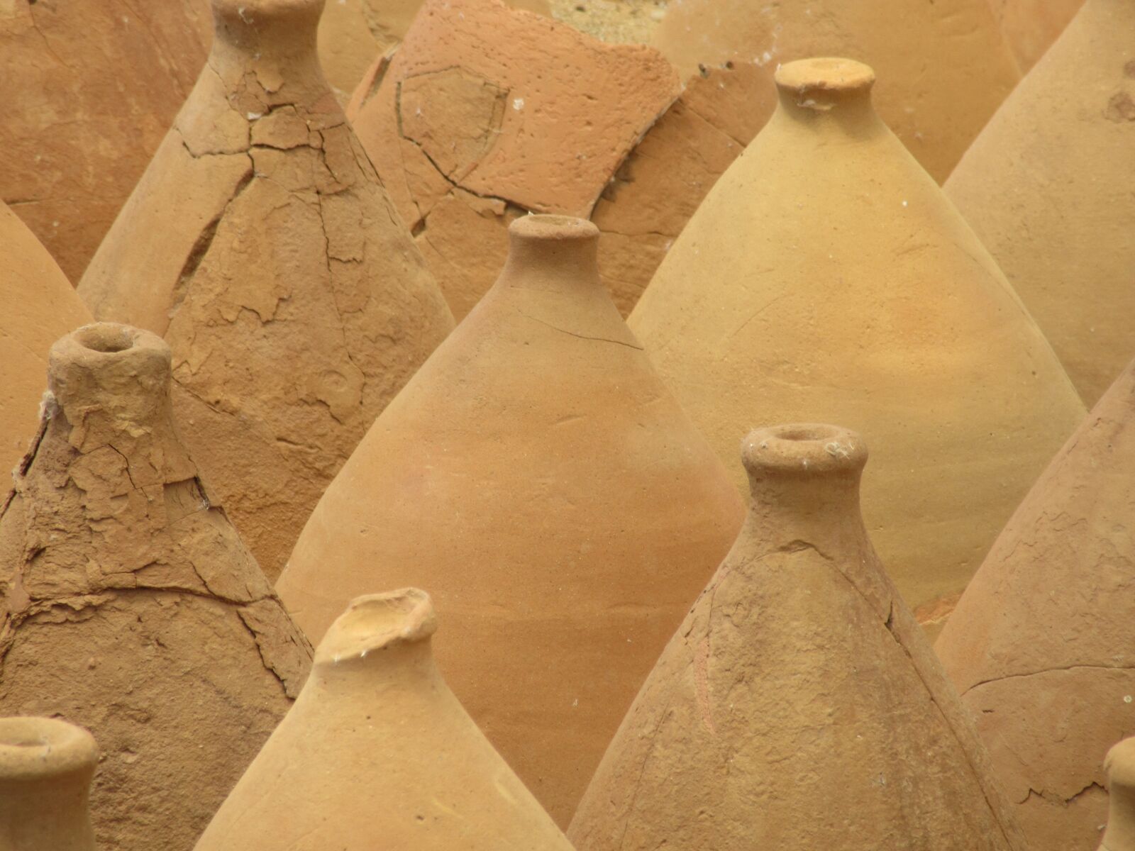 Canon PowerShot SX600 HS sample photo. Pot, pottery, ceramic photography