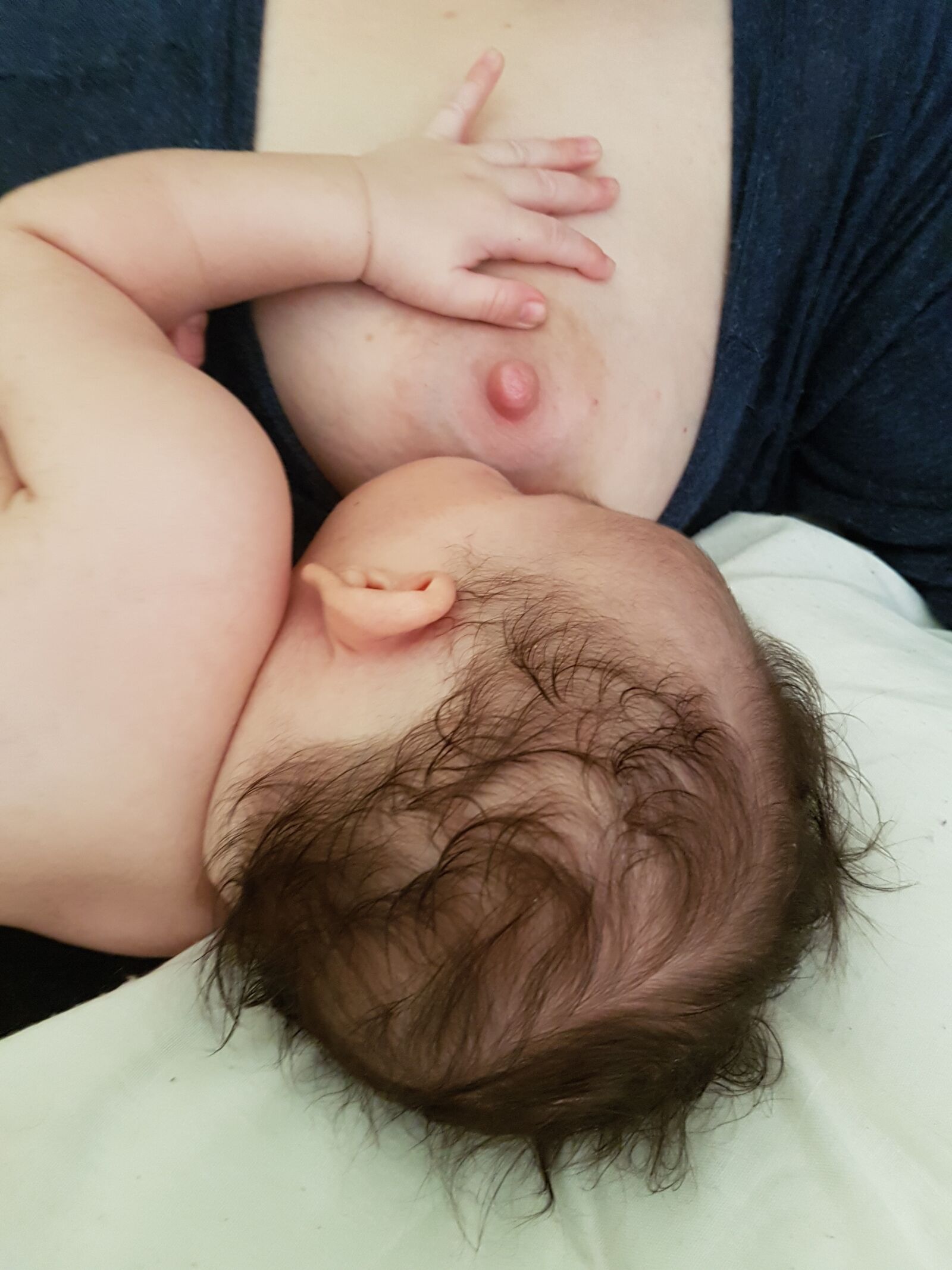 Samsung Galaxy S7 sample photo. Lactation, bebe, tit photography