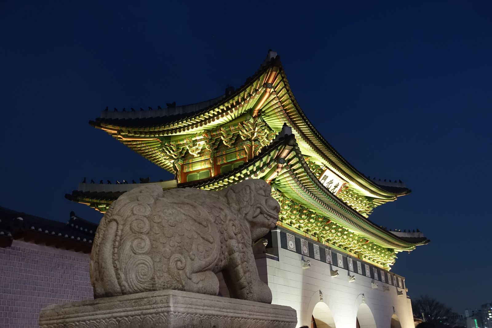 Sony Cyber-shot DSC-RX100 III sample photo. Gwanghwamun, night view, sejongno photography
