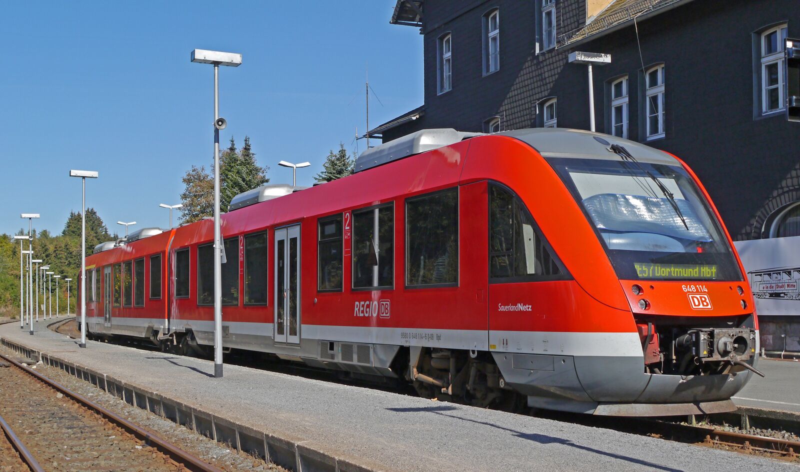 Panasonic Lumix DMC-G3 sample photo. Railway station, winterberg, final photography