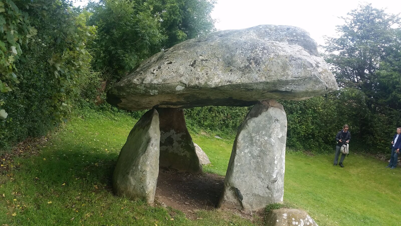 Samsung Galaxy S5 sample photo. Stone, megalith, monument photography