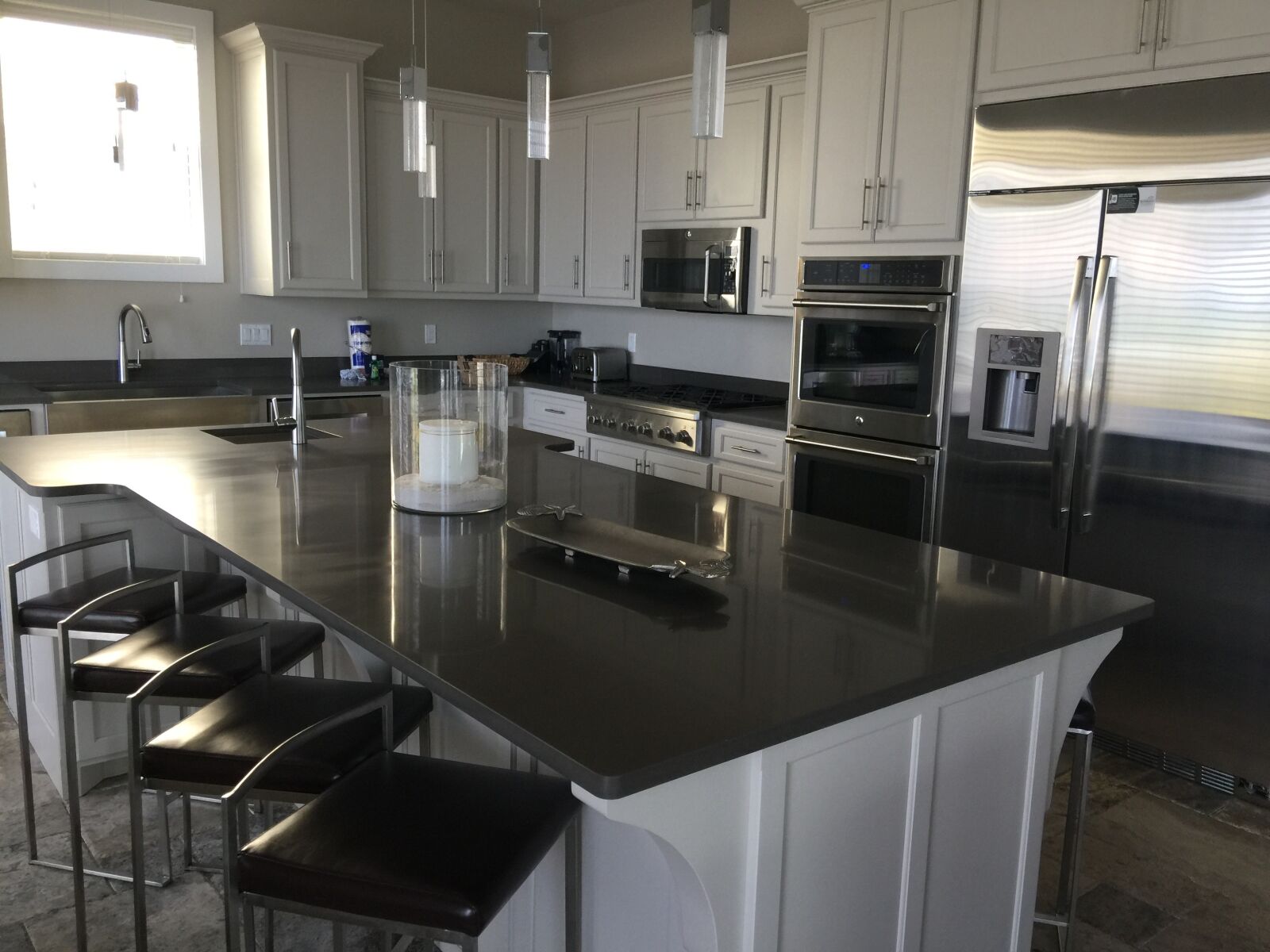 iPhone 6 Plus back camera 4.15mm f/2.2 sample photo. Kitchen, beach, home photography