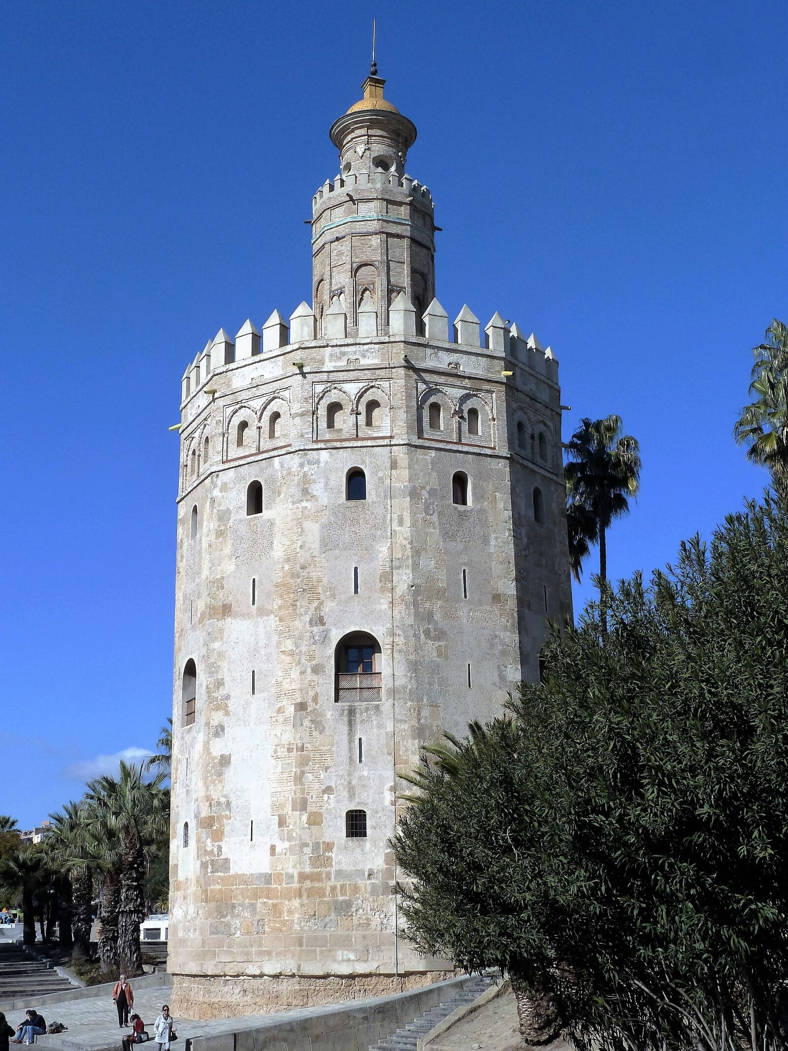 Panasonic Lumix DMC-ZS5 (Lumix DMC-TZ8) sample photo. Building, history, tower photography