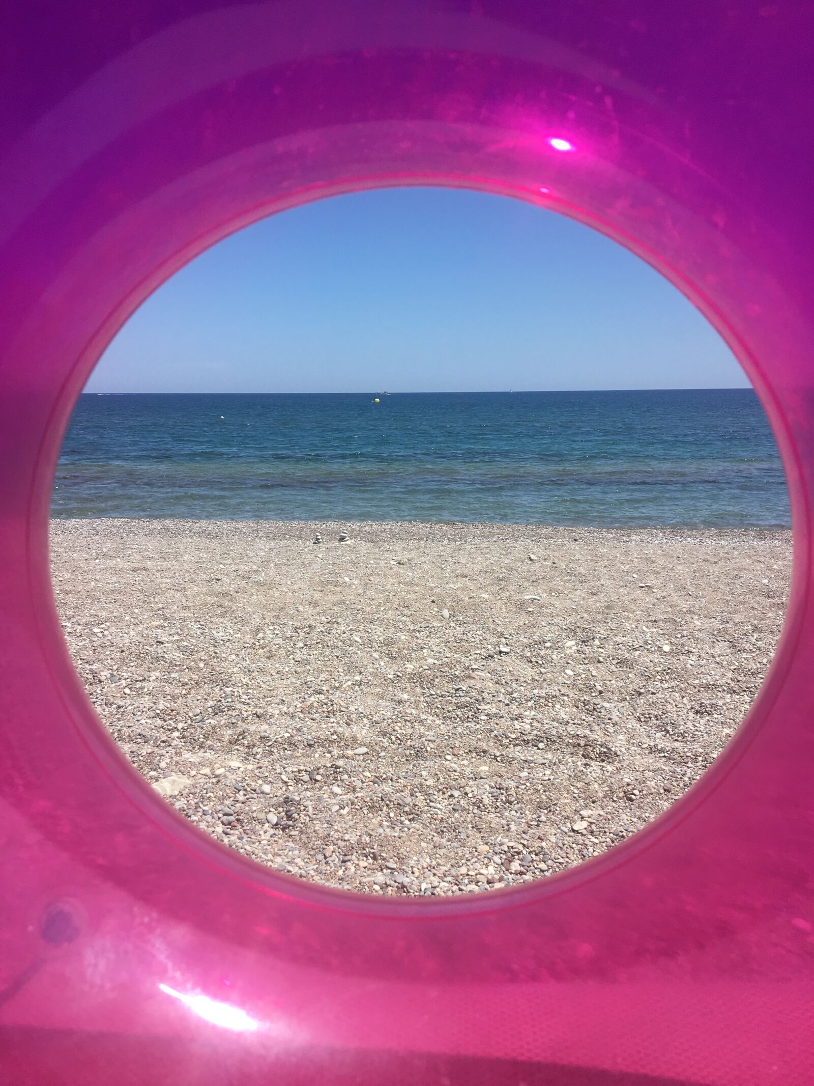 iPhone 6s back camera 4.15mm f/2.2 sample photo. Vacations, beach, sea photography