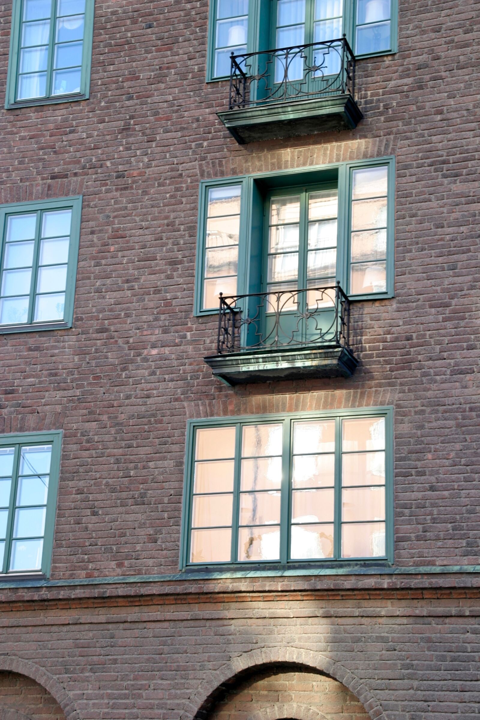 Canon EOS 10D sample photo. Facade, historic center, city photography