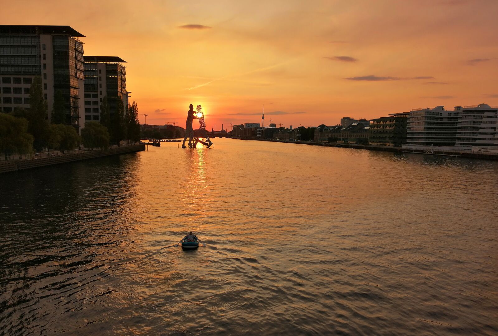 HUAWEI SNE-LX1 sample photo. Berlin, spree, river photography