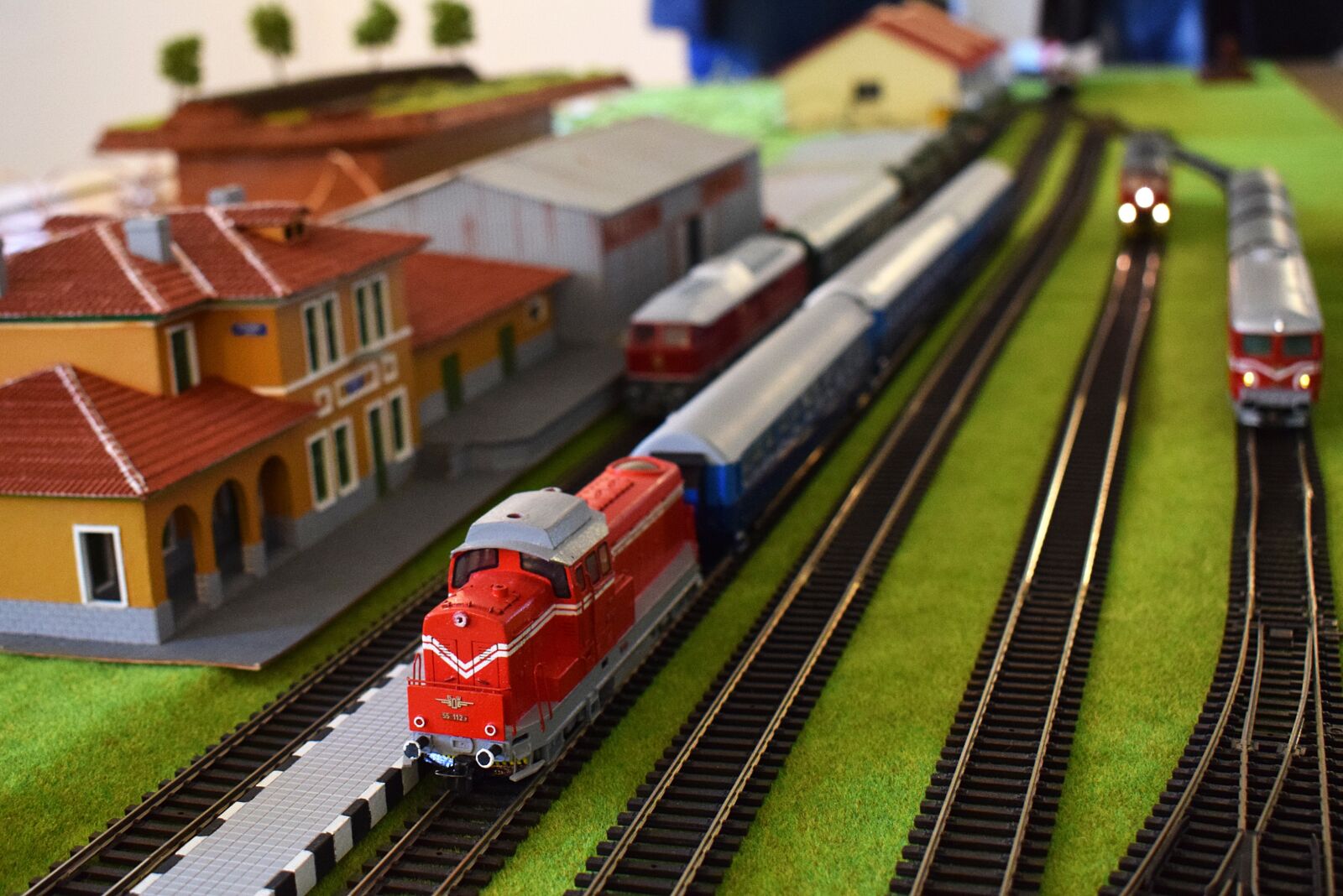 Nikon D3300 sample photo. Train, slides, railroad photography
