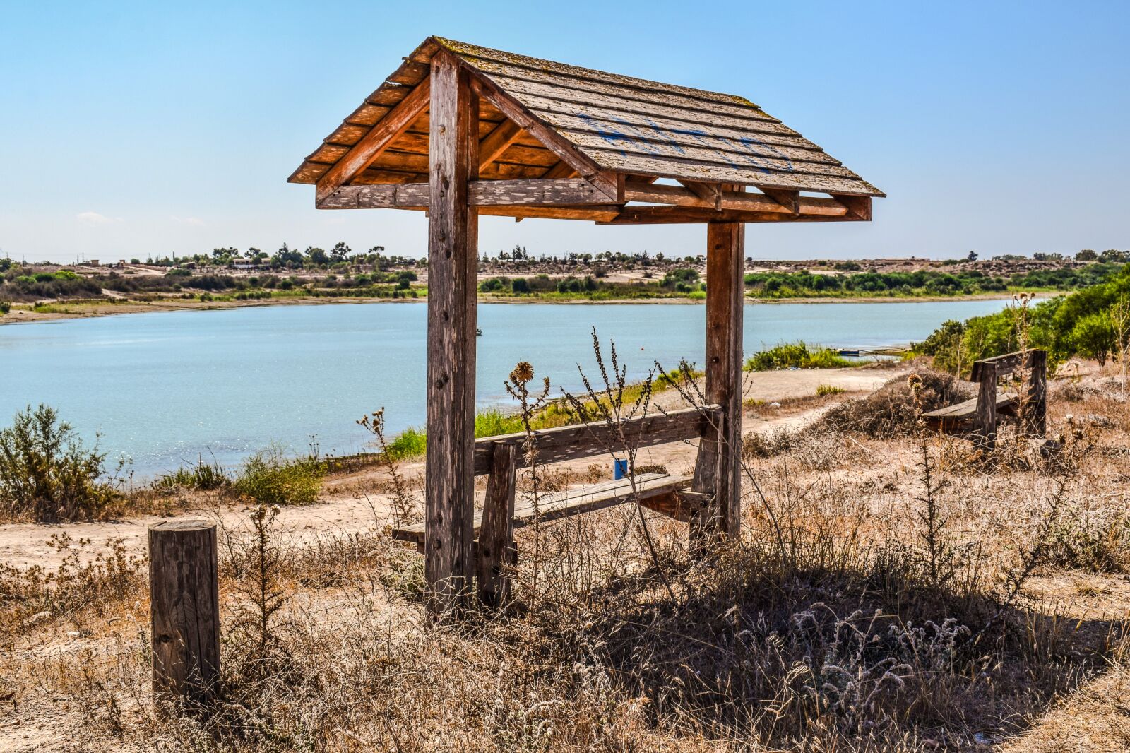Nikon D3300 sample photo. Picnic site, bench, lake photography