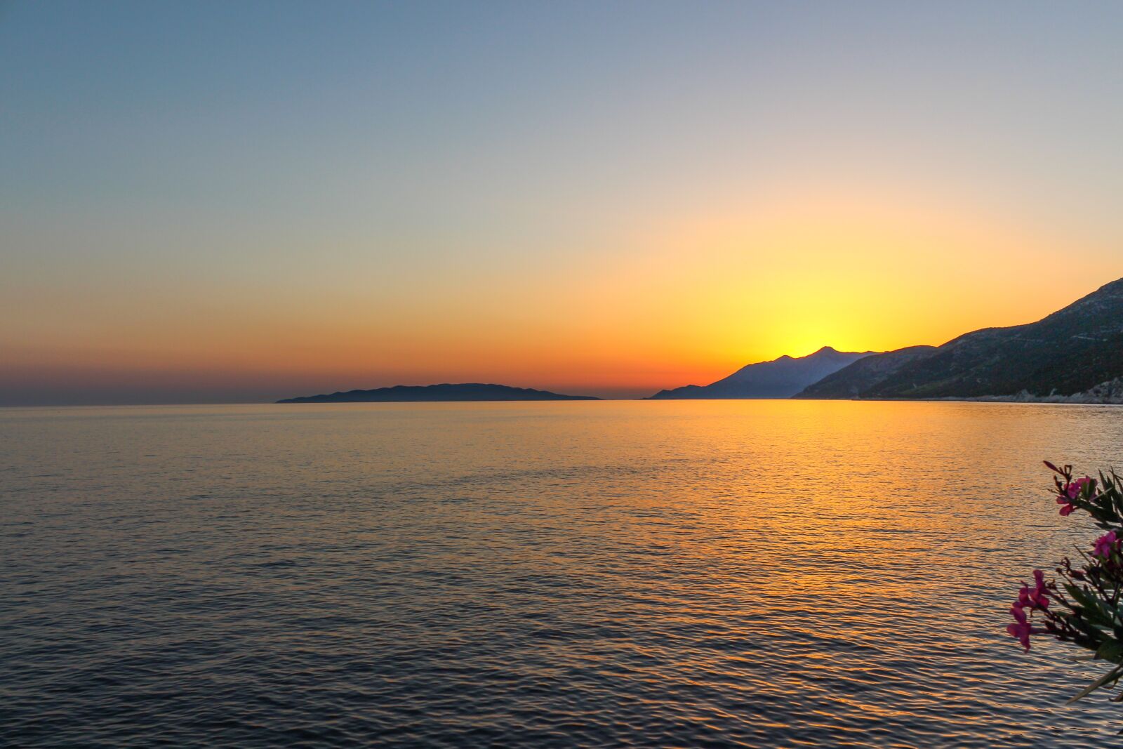 Canon EOS 650D (EOS Rebel T4i / EOS Kiss X6i) sample photo. Late sunset, dalmatia, croatia photography