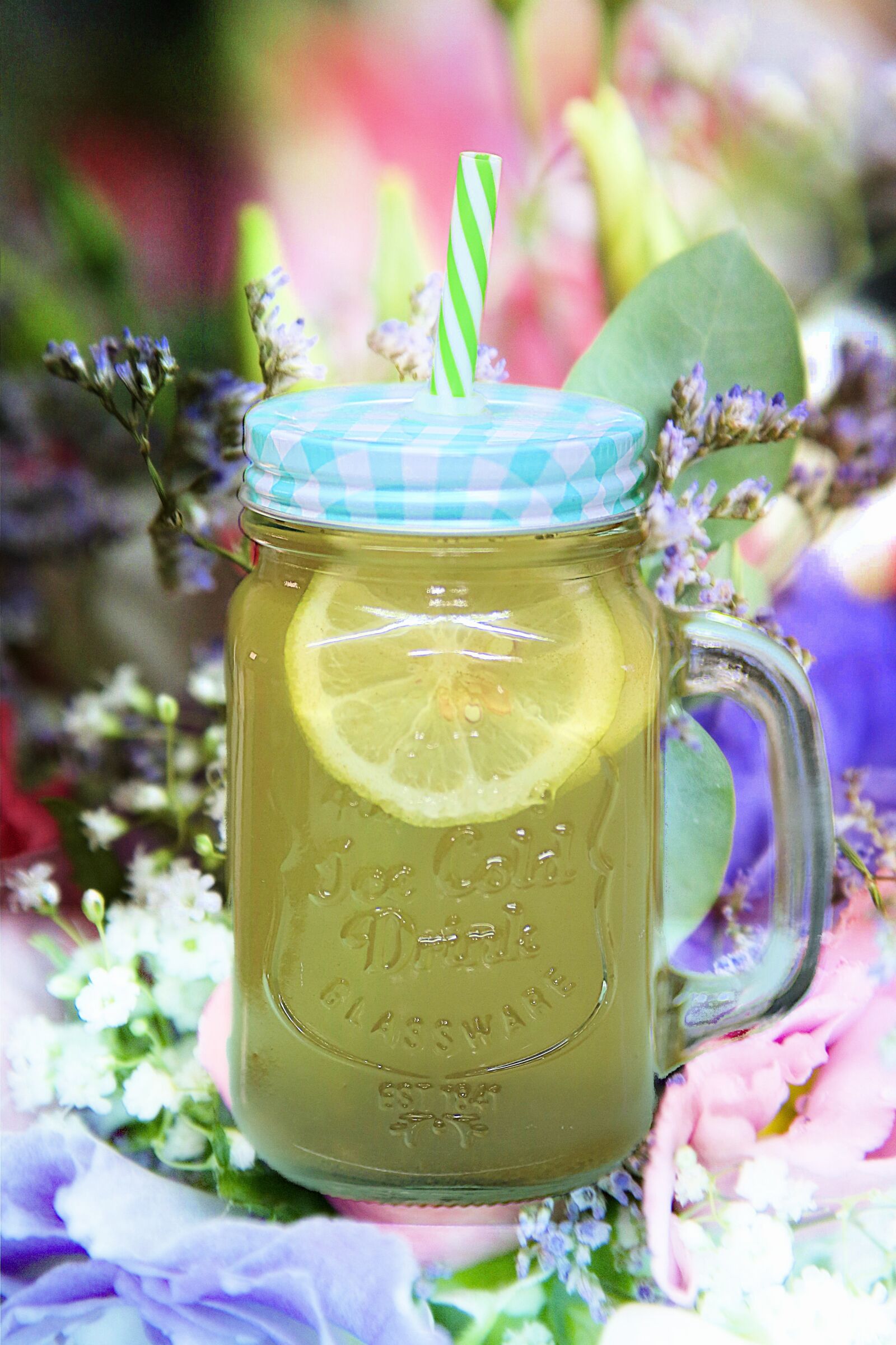 Canon EOS 5D Mark III sample photo. Glass, smoothie, drink photography