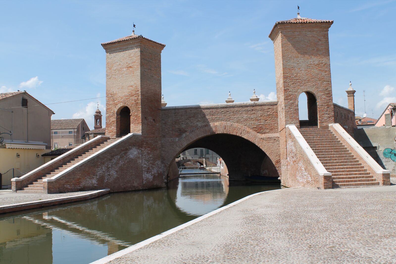 Canon EOS 1100D (EOS Rebel T3 / EOS Kiss X50) sample photo. Italy, trepponti, bridge photography