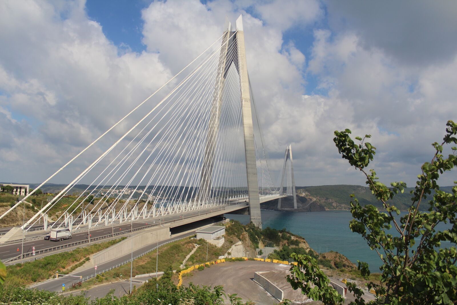 Canon EOS 600D (Rebel EOS T3i / EOS Kiss X5) sample photo. Bridge, istanbul, turkey photography