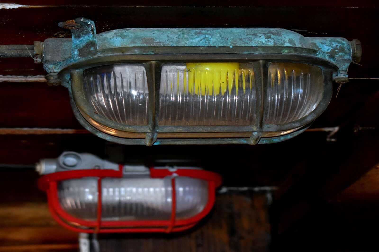 Nikon D3500 sample photo. Lights, lamps, ship photography
