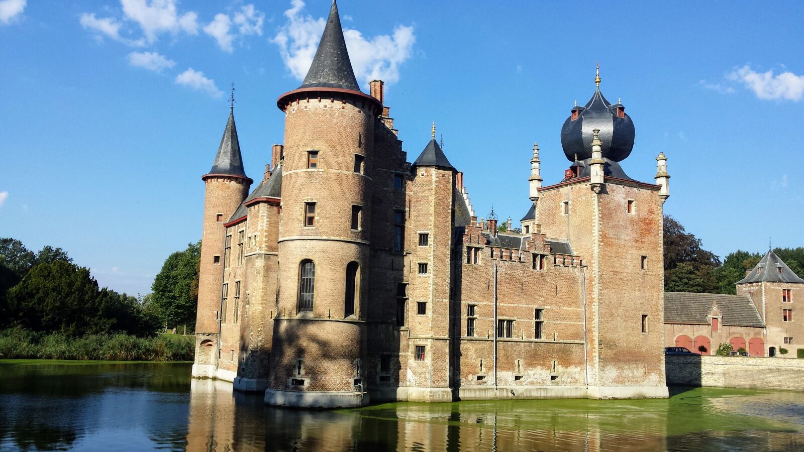 Samsung Galaxy S4 sample photo. Castle, aartselaar, cleydael photography