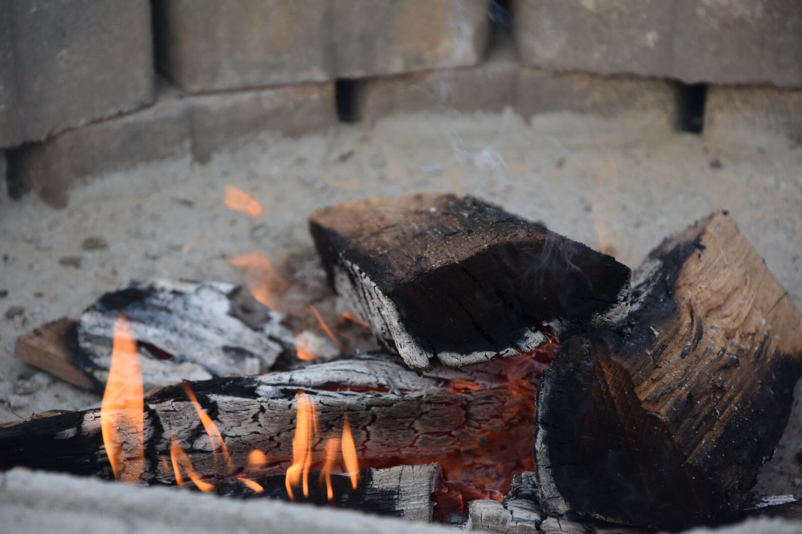Nikon D3500 sample photo. Campfire, fire, flame photography