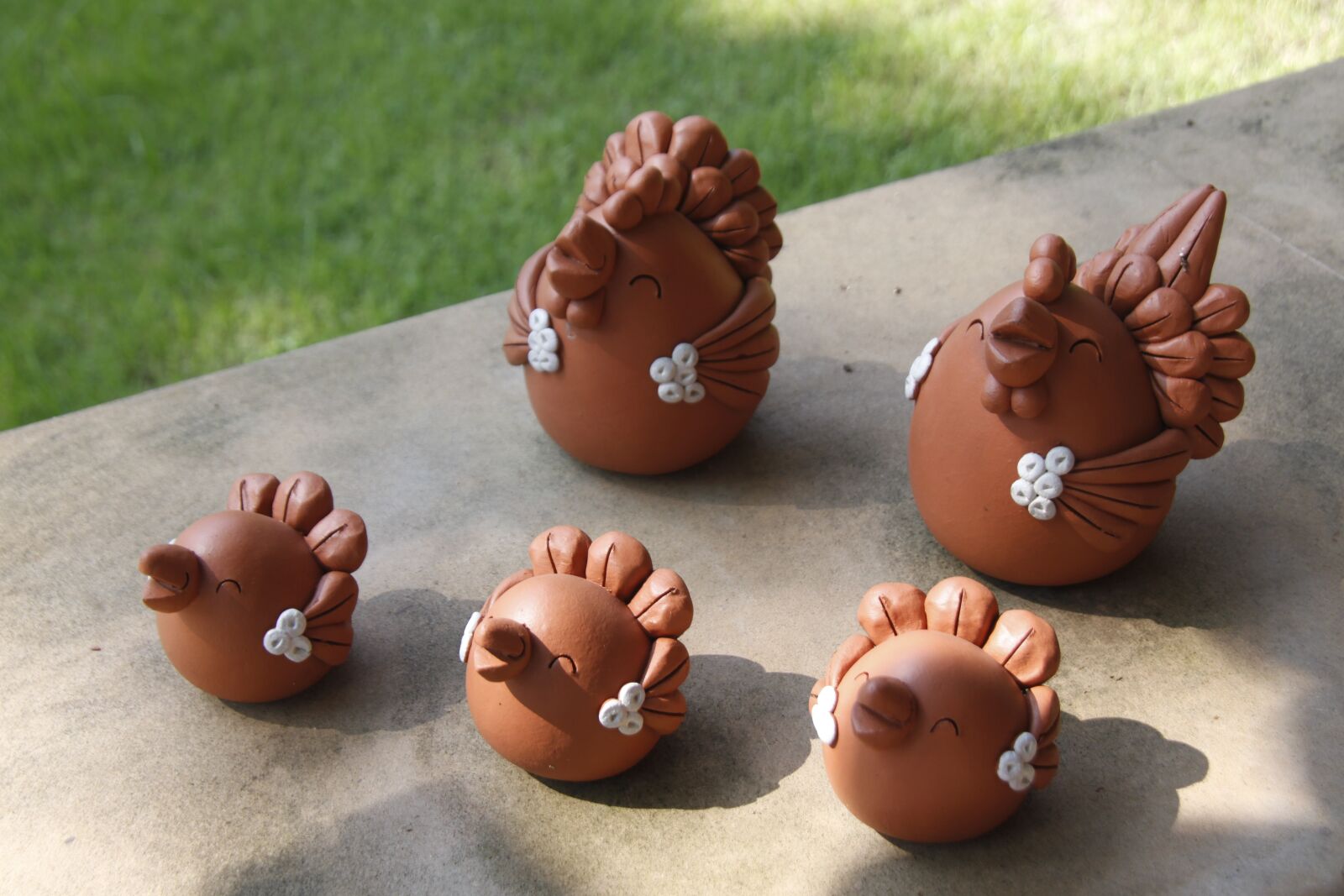 Canon EOS 500D (EOS Rebel T1i / EOS Kiss X3) sample photo. Chicken, handmade, clay photography
