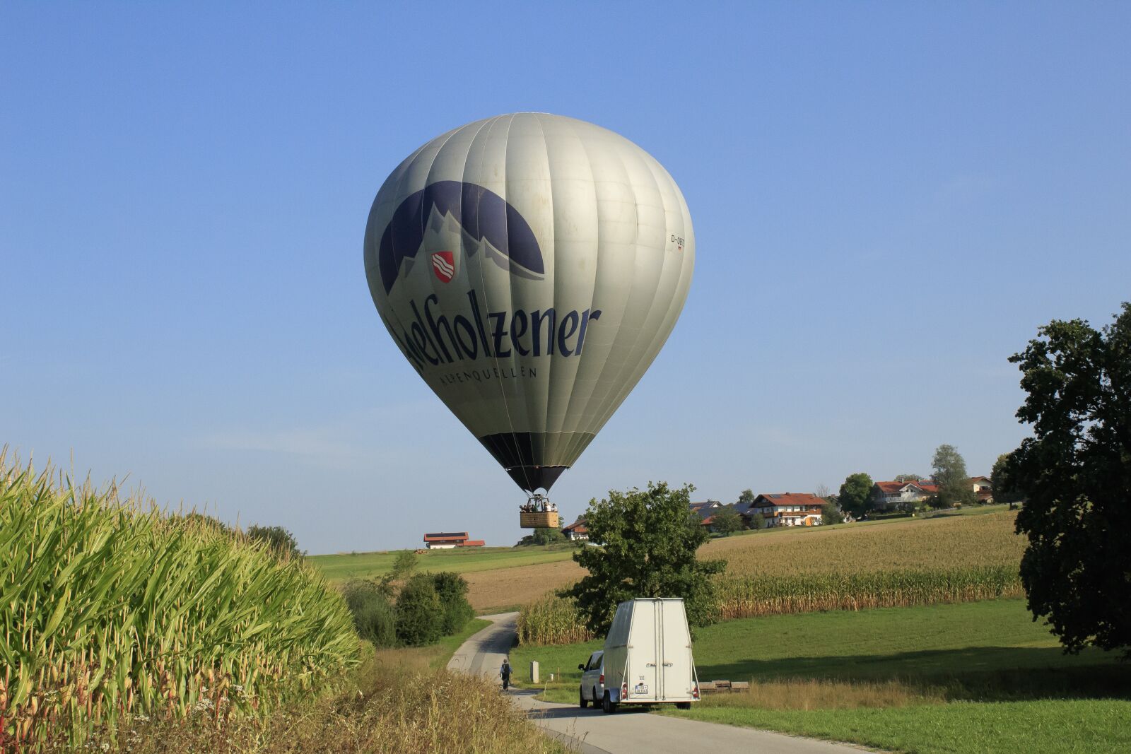 Canon EOS 1300D (EOS Rebel T6 / EOS Kiss X80) sample photo. Balloon, landing, gas tight photography